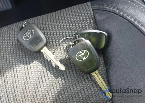 2015 Toyota Corolla S Plus из США, поврежденный, VIN 2T1BURHE5FC479323